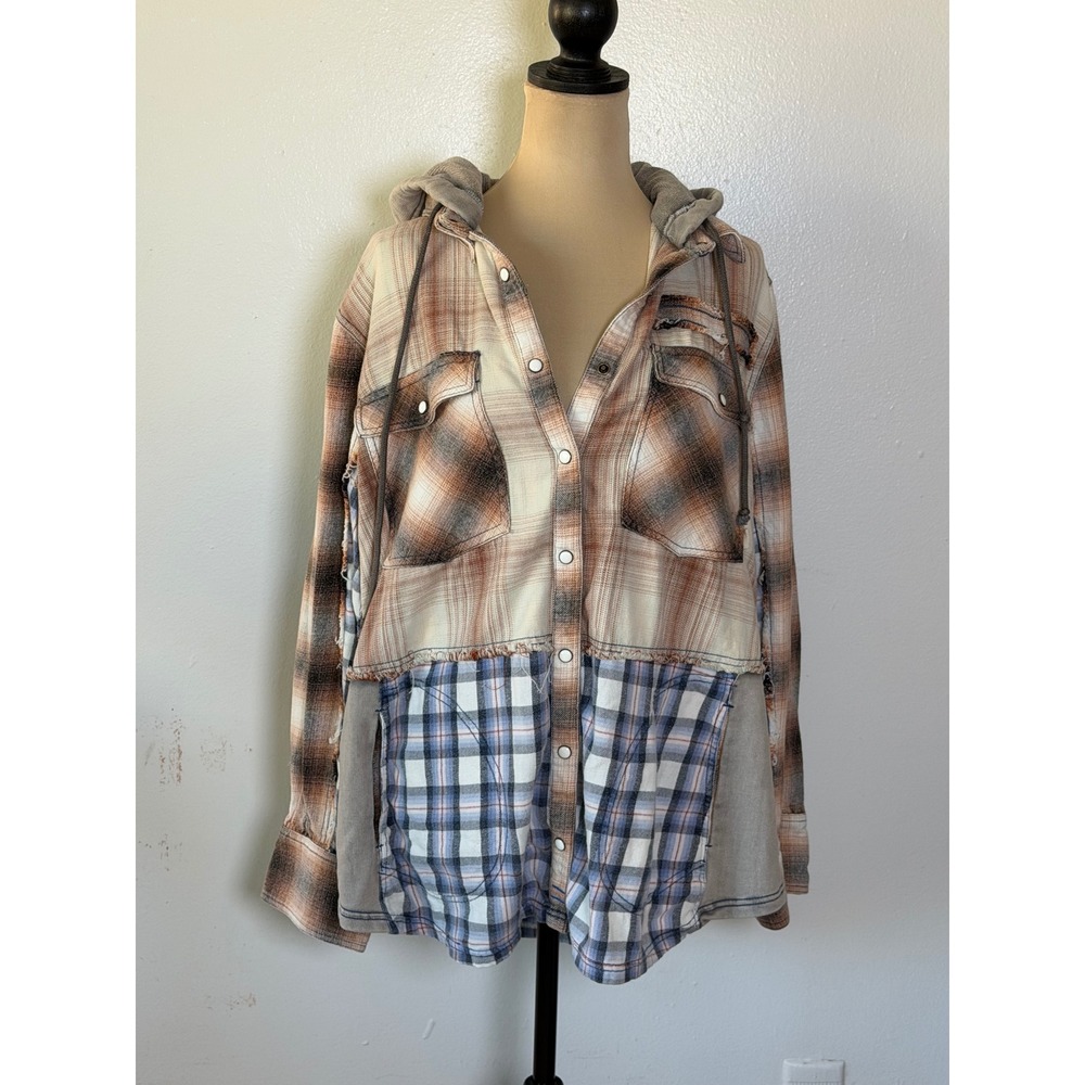 We The Free Large Patchwork Plaid Hooded Flannel Shirt Jacket Shacket Oversized - Picture 2 of 9